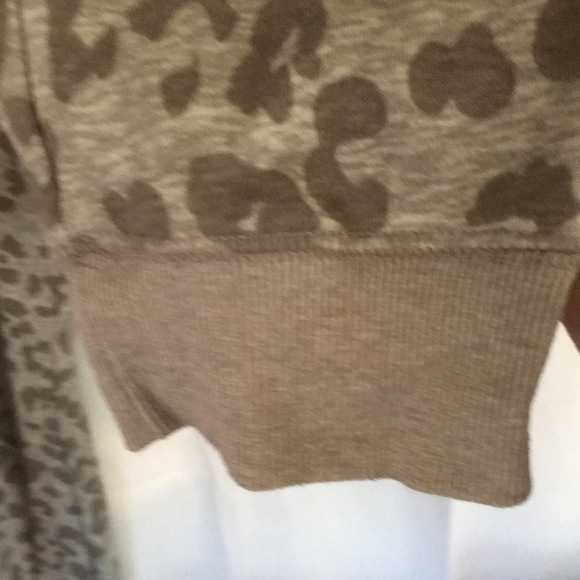 Old Navy, L, Snow Leopard, Joggers - Picture 5 of 6